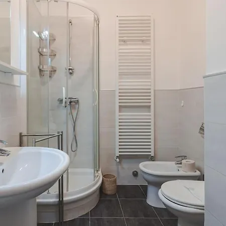 2 Bedroom - Free Wifi - Italian Star * טריאסטה