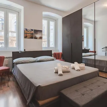 2 Bedroom - Free Wifi - Italian Star דירה