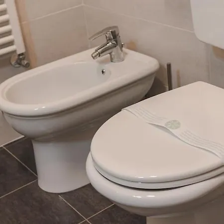 2 Bedroom - Free Wifi - Italian Star * 的里雅斯特