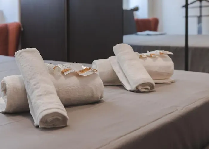 Апартаменти 2 Bedroom - Free Wifi - Italian Star *