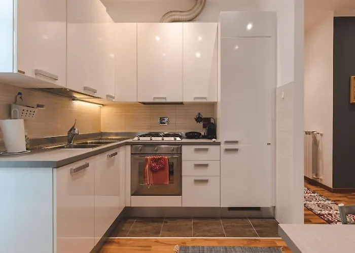 2 Bedroom - Free Wifi - Italian Star Трієст