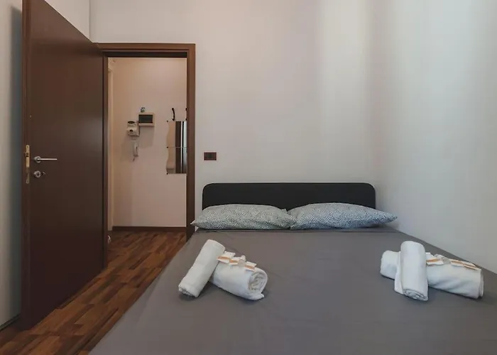 2 Bedroom - Free Wifi - Italian Star Трієст