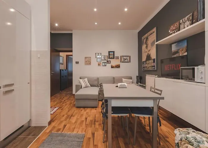 2 Bedroom - Free Wifi - Italian Star